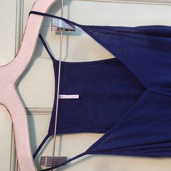 Women's Tresics spaghetti strap slouch front navy racerback tank Small - Picture 3 of 6